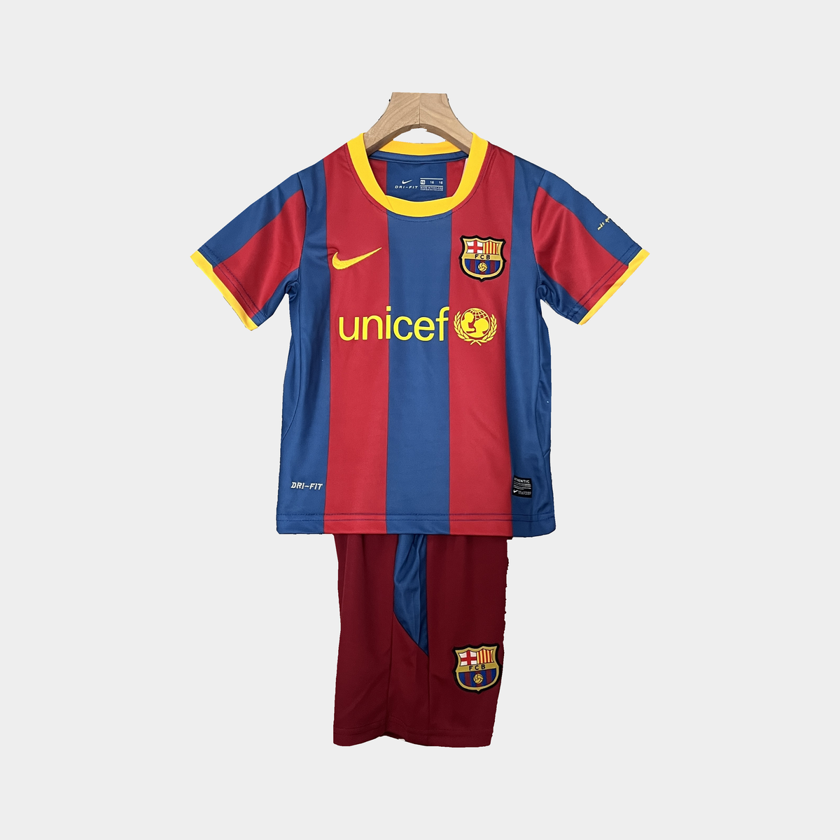 Conjunto Infantil Barcelona Retro Local 2010/11