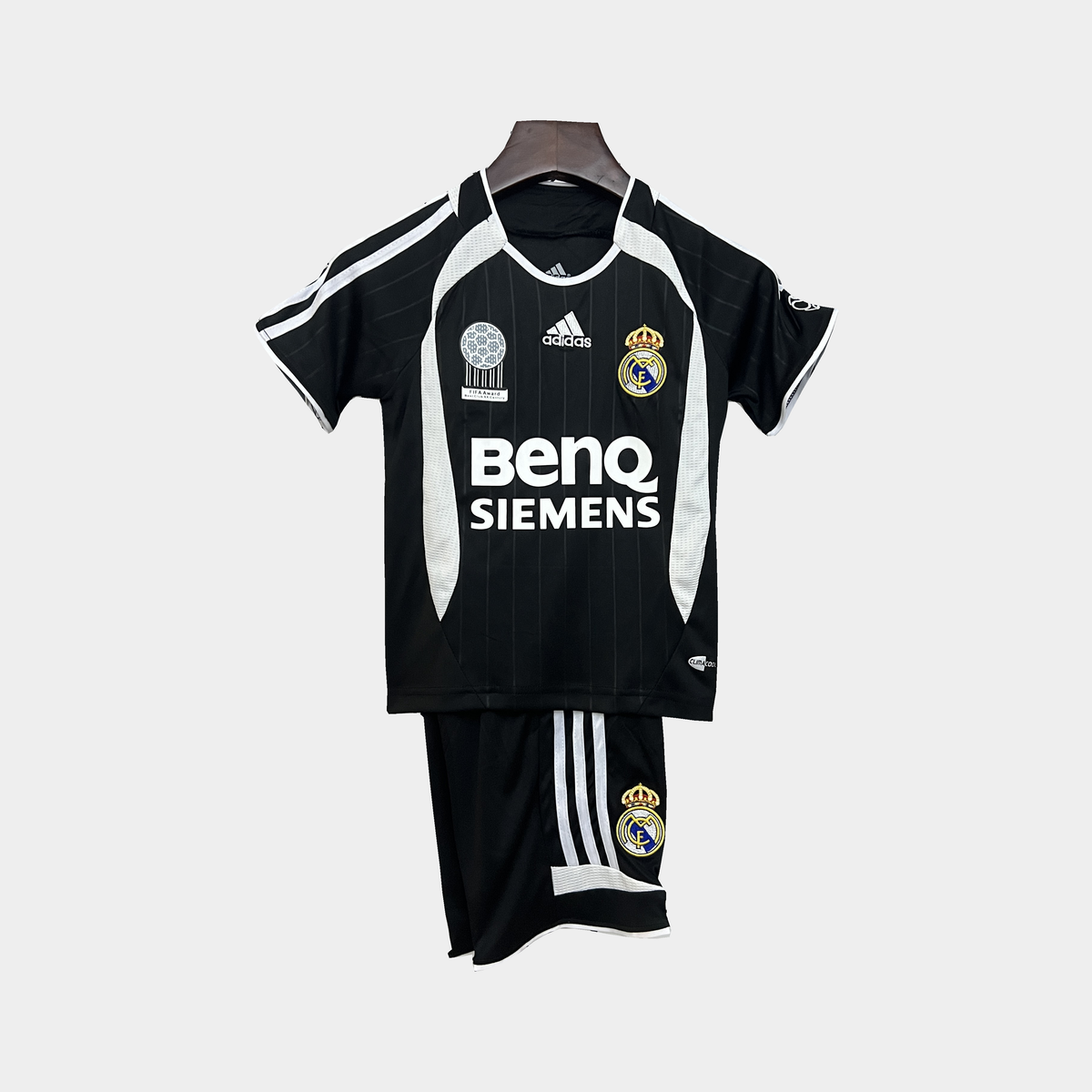 Conjunto Infantil Real Madrid Retro Visita 2006/07