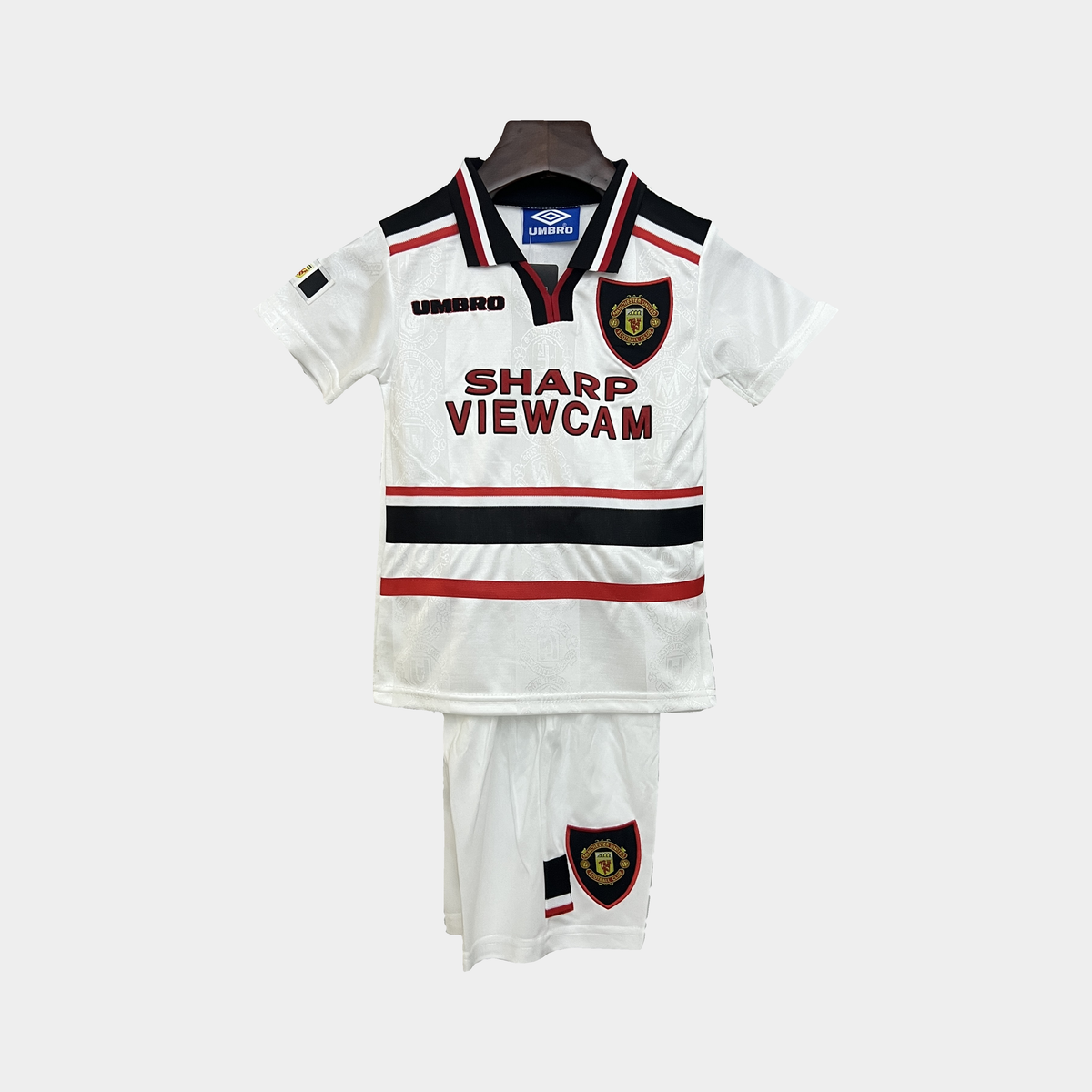 Conjunto Infantil Manchester United Retro Visita 1997/98