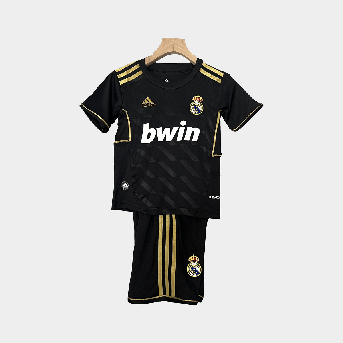Conjunto Infantil Real Madrid Retro Visita 2011/12