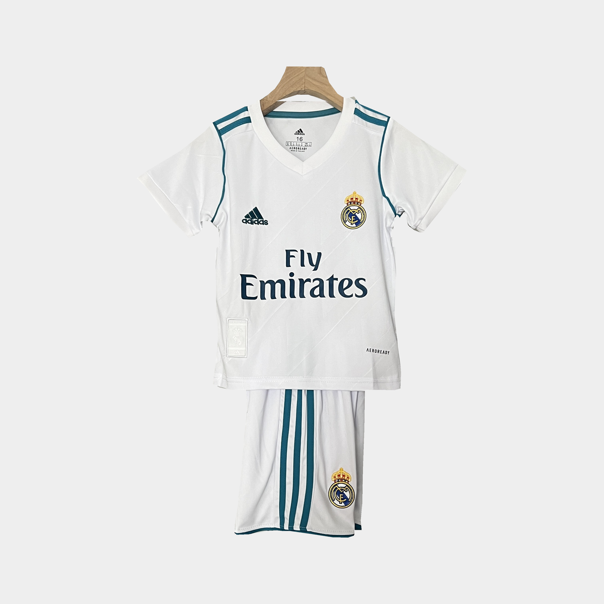 Conjunto Infantil Real Madrid Retro Local 2017/18