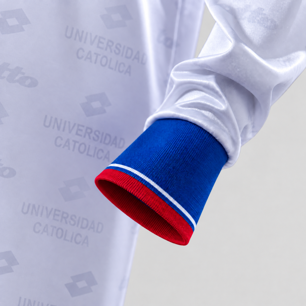 Camiseta Universidad Católica Retro Local Manga Larga 1996