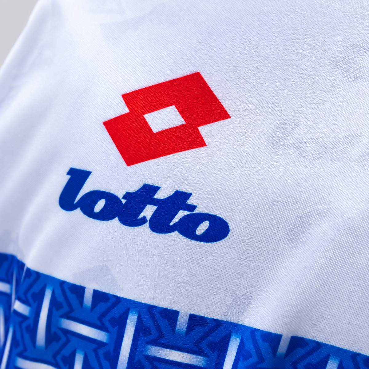Camiseta Universidad Católica Retro Local Manga Larga 1996