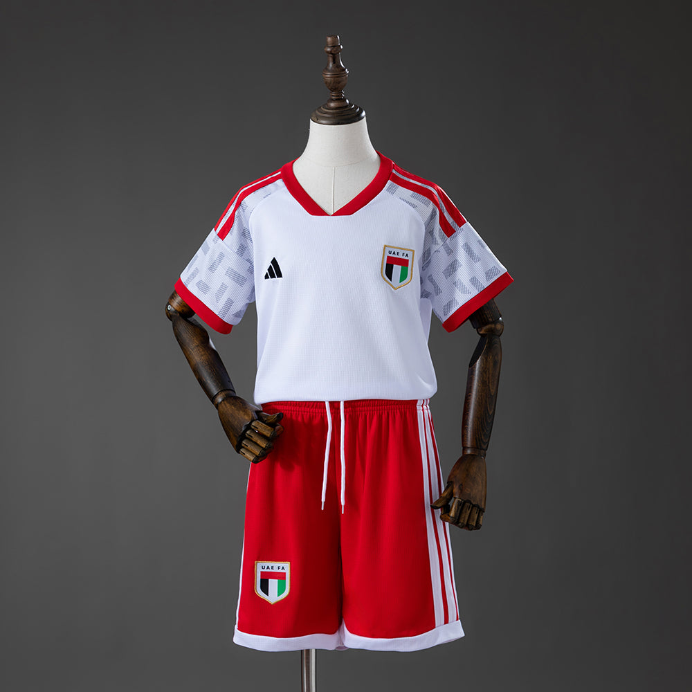 Conjunto de Niños Emiratos Árabes Unidos Local 2026