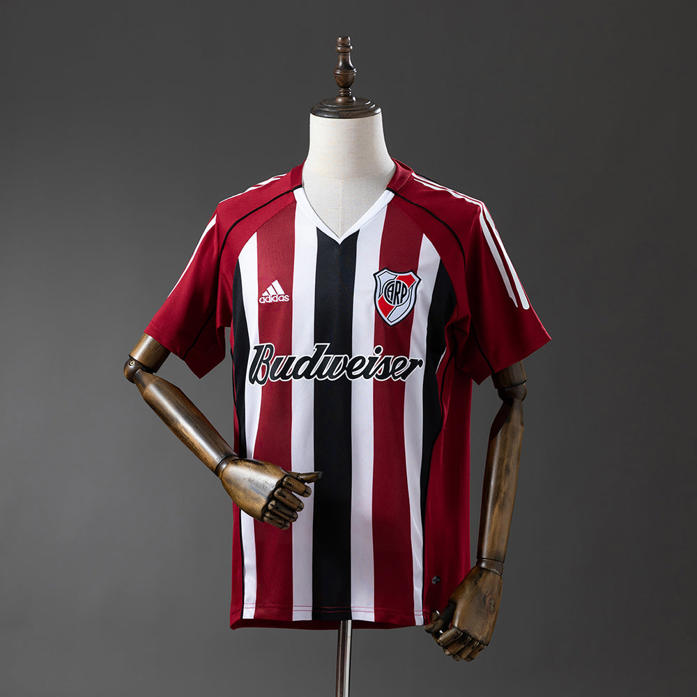 Camiseta River Plate Retro Visita 2005/06
