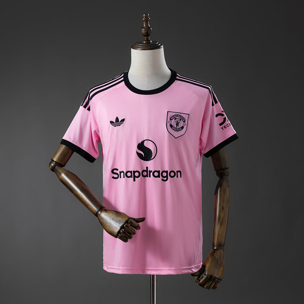 Camiseta Manchester United Arquero Rosa 2025/26