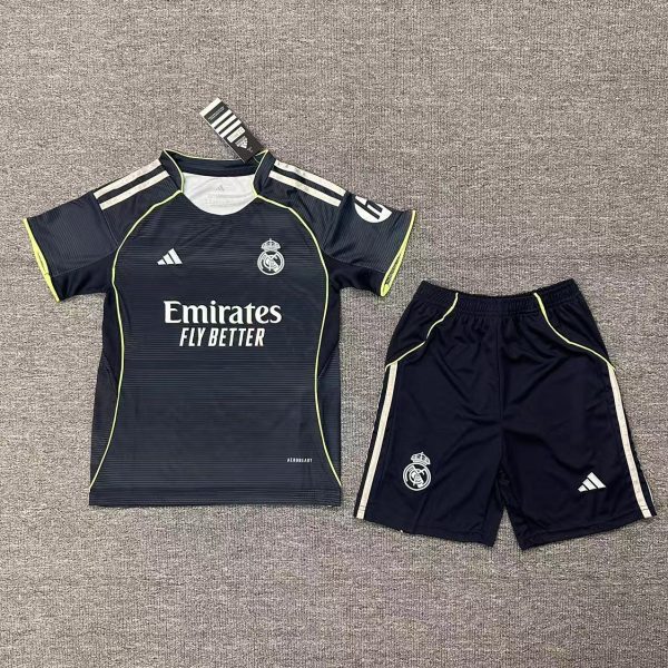 Set Niño Real Madrid Visita 2025-2026