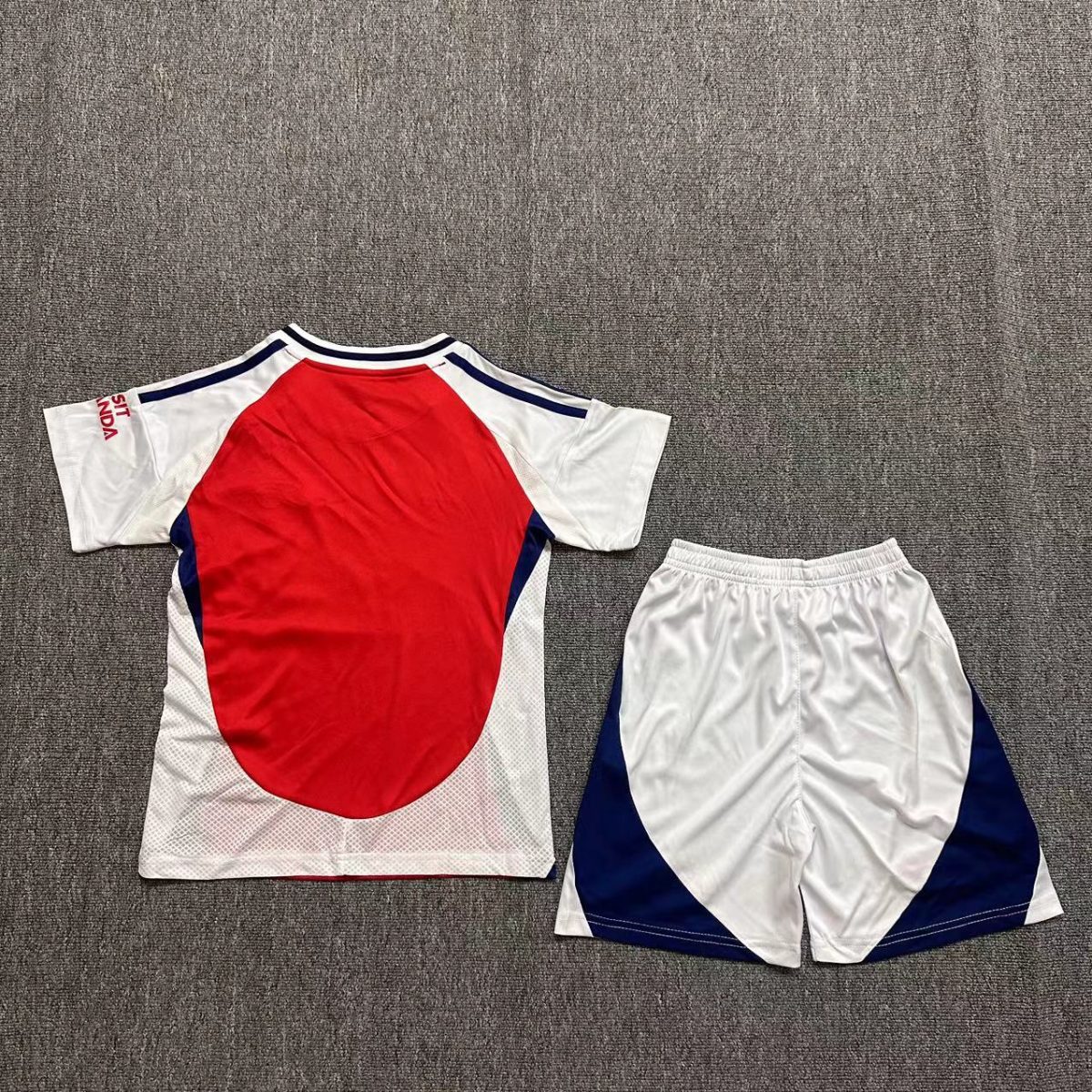 Set Niño Arsenal Local 2024-2025