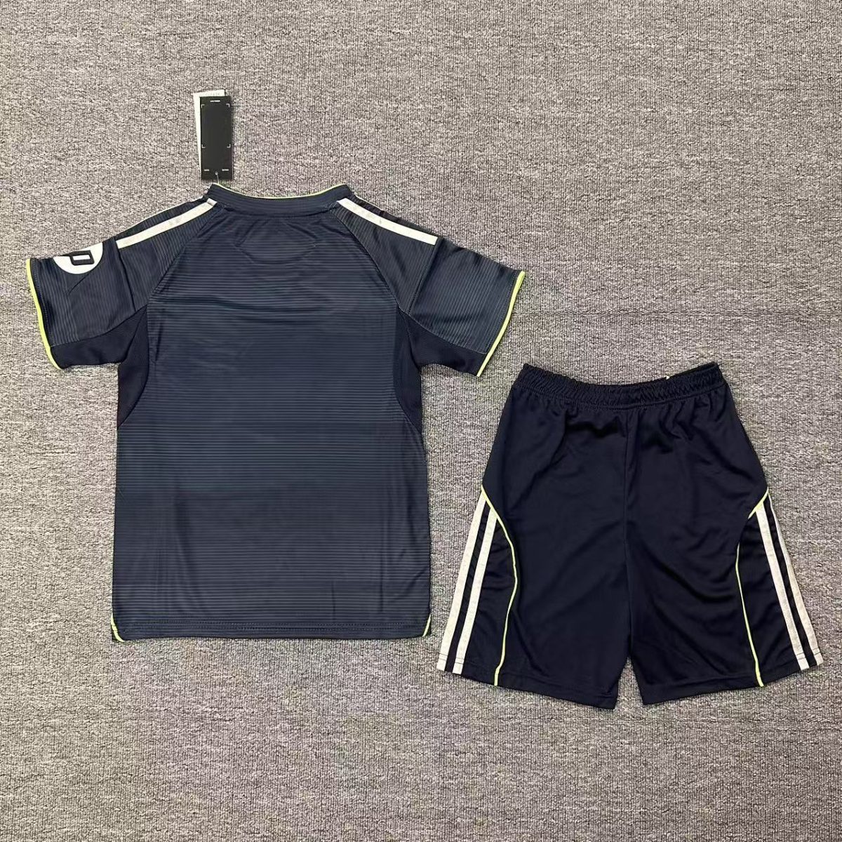 Set Niño Real Madrid Visita 2025-2026