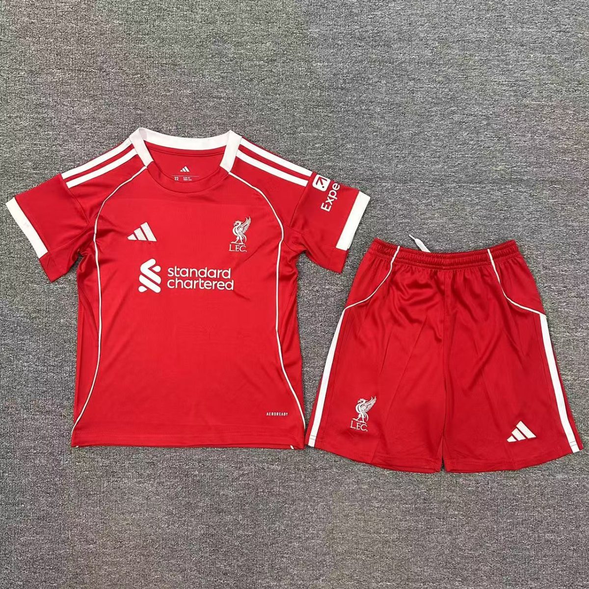 Set Niño Liverpool Local 2025-2026