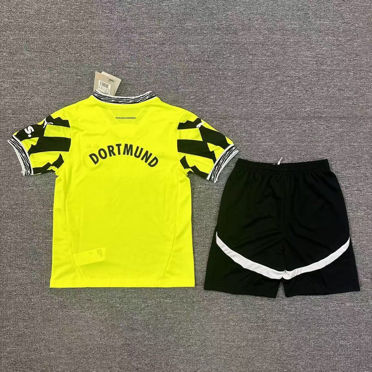 Set Niño Borussia Dortmund Local 2025-2026